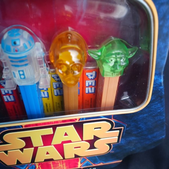 Star Wars Limited Edition Pez Candy Dispensers Set Darth Vader Helmet Tin 2018 - Picture 4 of 7